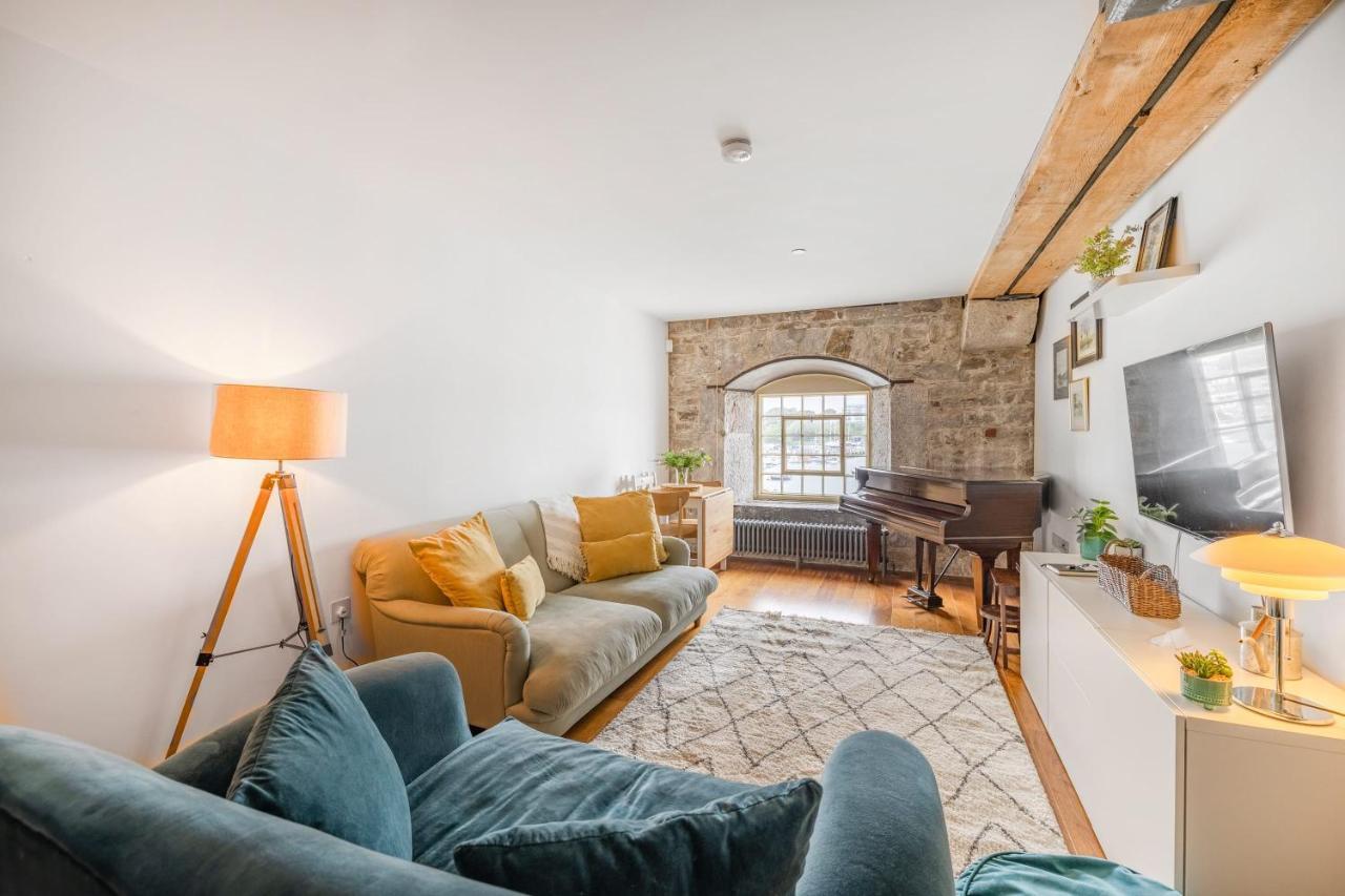 Luxury 2 Bed Apartment In Historic Royal William Yard プリマス エクステリア 写真