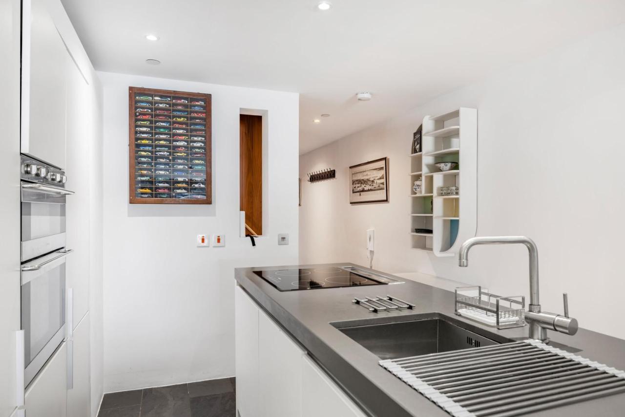 Luxury 2 Bed Apartment In Historic Royal William Yard プリマス エクステリア 写真
