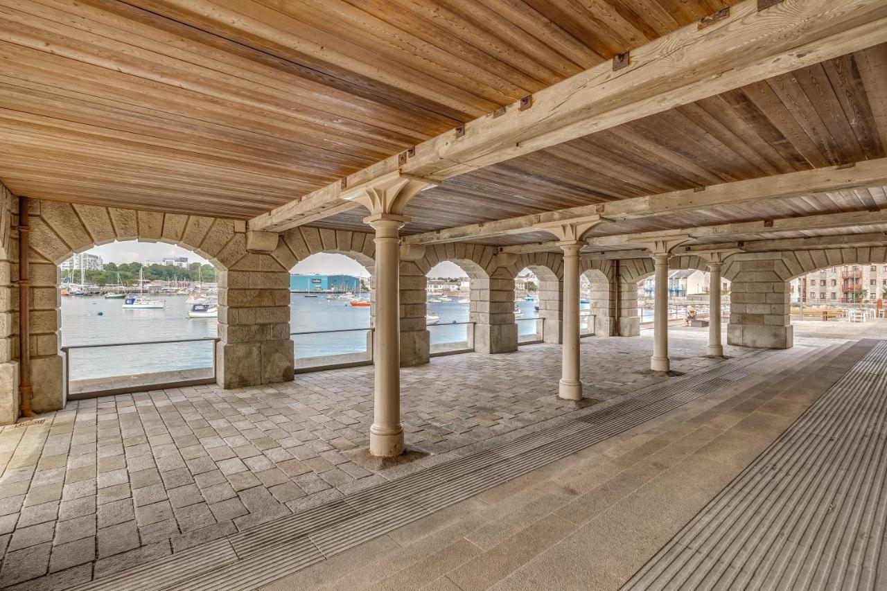 Luxury 2 Bed Apartment In Historic Royal William Yard プリマス エクステリア 写真